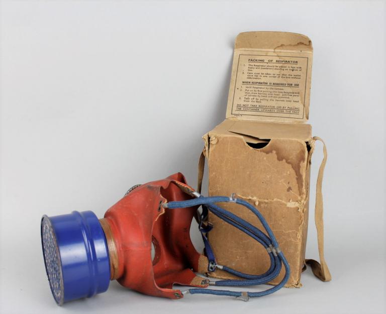 WW2 'Mickey Mouse' Childs Gas Mask With Original Instruction Leaflet Dated 1939