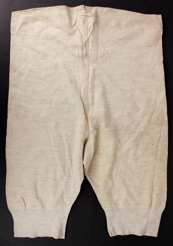 CS Militaria WW2 British Issued Underwear 1942