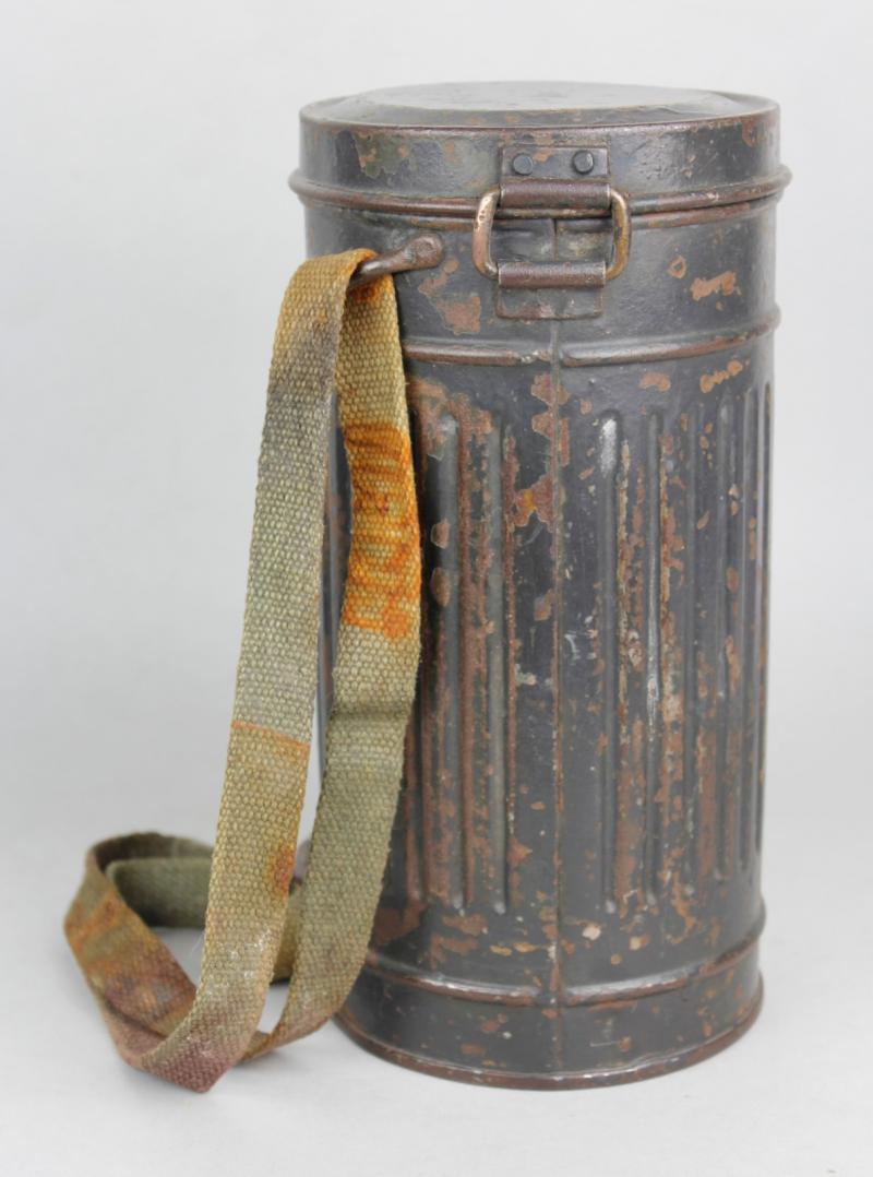 CS Militaria WW2 German Luftwaffe Gas Mask Canister