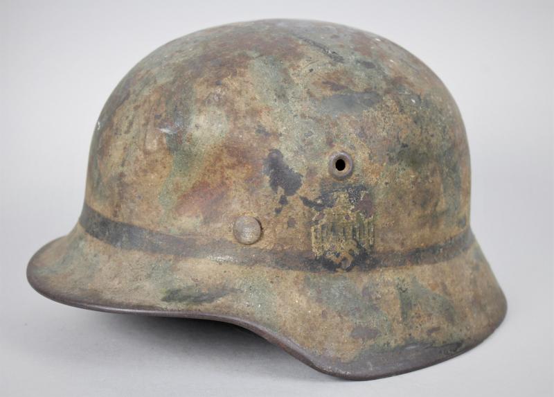 WW2 German M40 Army Single Decal Camouflage Helmet With Battle Damage