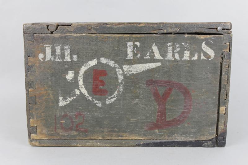 WW1 US Souvenir 26th Div. Artillery Painted Ammunition Box