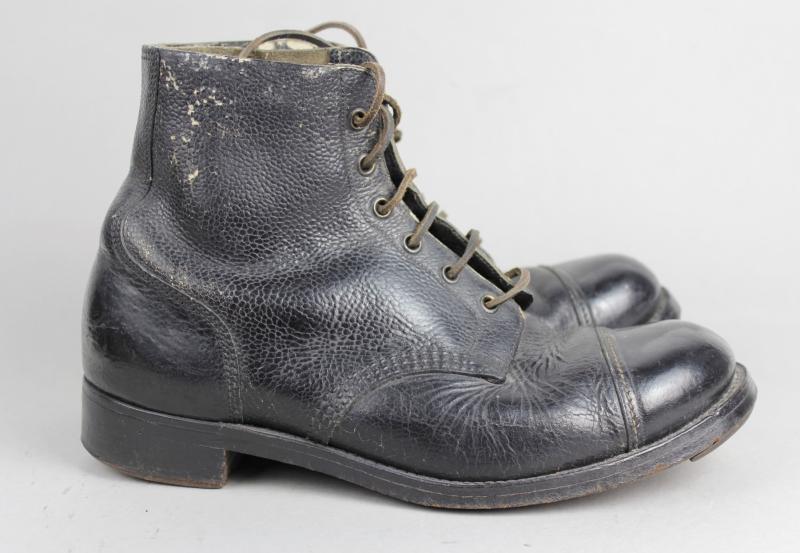 WW2 British Army Ankle Boots 1943 Dated With Matching Service Number To Soles