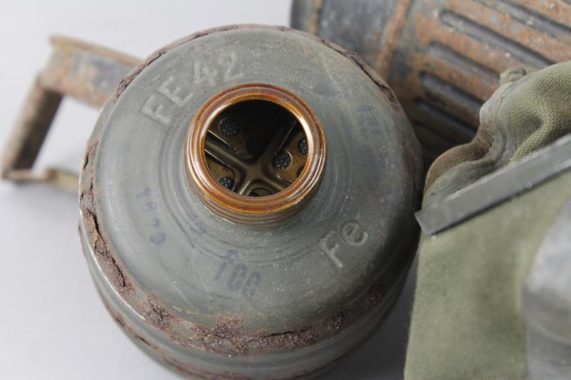 WW2 German Matching Numbers Luftwaffe Gas Mask & Canister