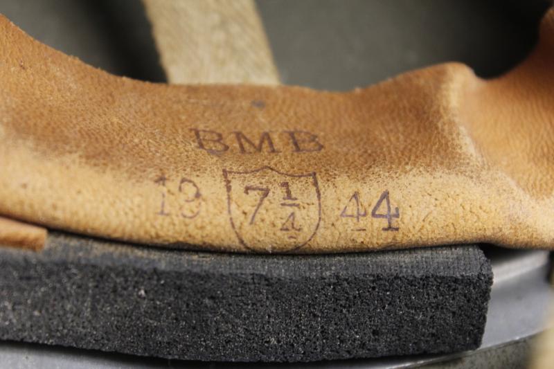 WW2 British Paratrooper Helmet ( HSAT) Mk2 Model 1944 Dated