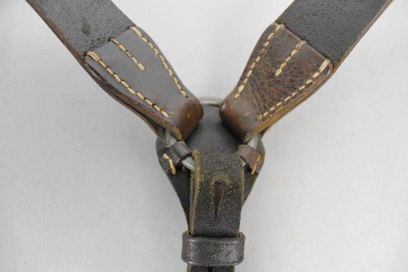 CS Militaria WW2 German Y Straps 1942