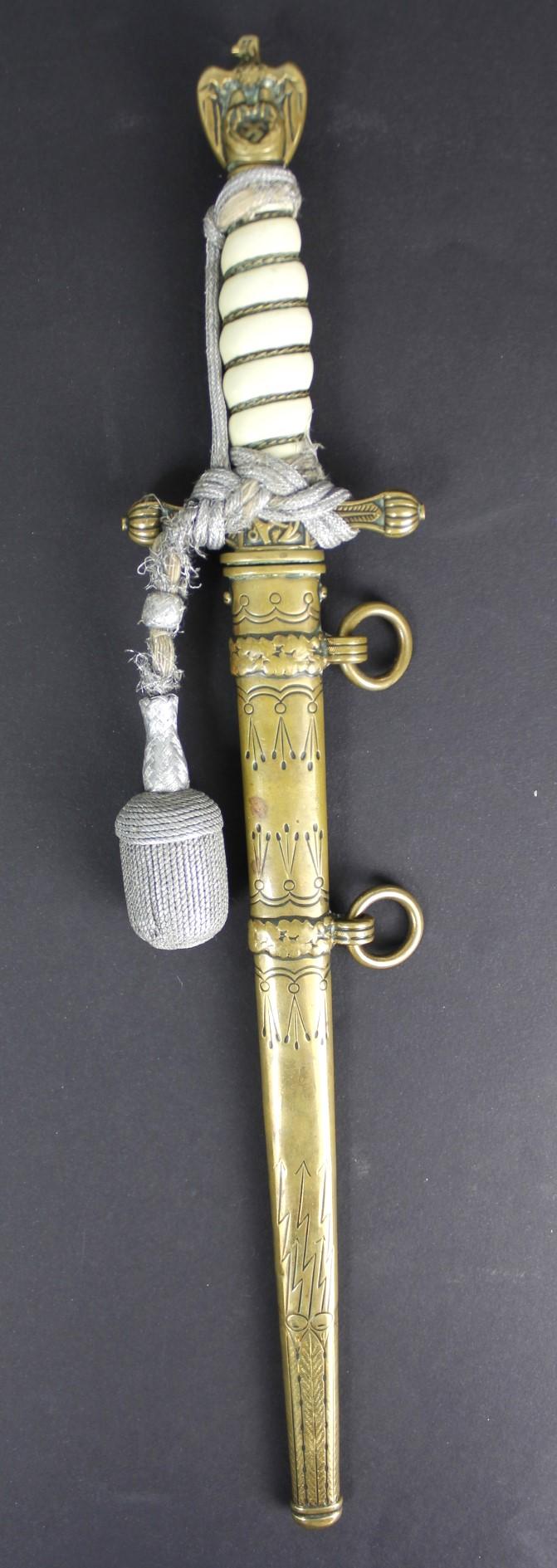 cs-militaria-ww2-german-kriegsmarine-dress-dagger-with-original-knot