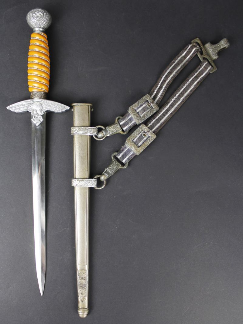 WW2 German Luftwaffe Dagger With Hangers