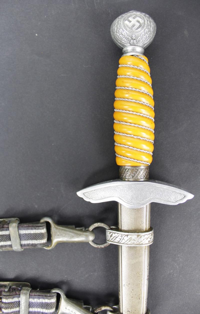 WW2 German Luftwaffe Dagger With Hangers