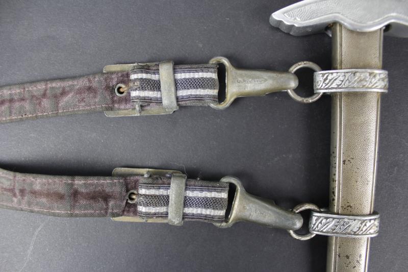 WW2 German Luftwaffe Dagger With Hangers