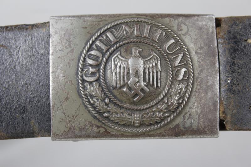 WW2 German Army Belt & Buckle - Green Painted Steel 1942