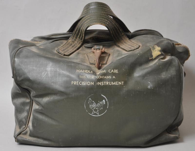 USAAF Bomber Crews /Masters Of The Air Interest - WW2 USAAF Bubble Type Sextant Carry Bag