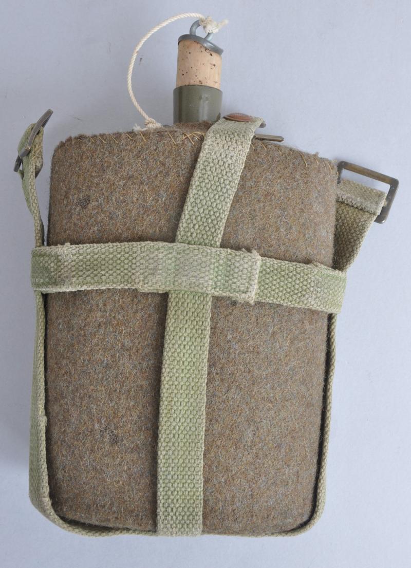 WW2 British '37 Pattern Waterbottle In Cradle With Scarce 1940 Date