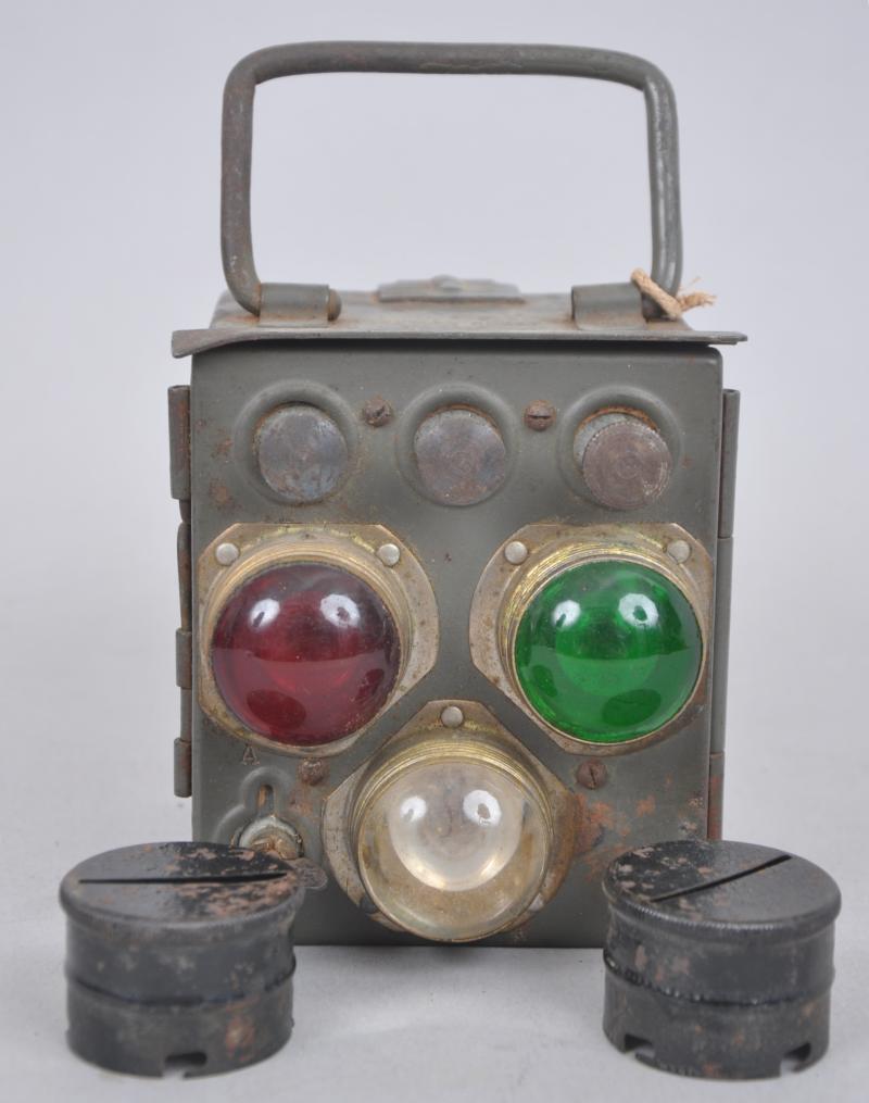 WW1 German Signalling Lamp With Coloured Bulbs & Covers
