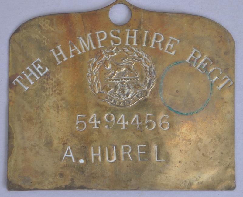 WW1/WW2  British Hampshire Regiment Bed Plate .