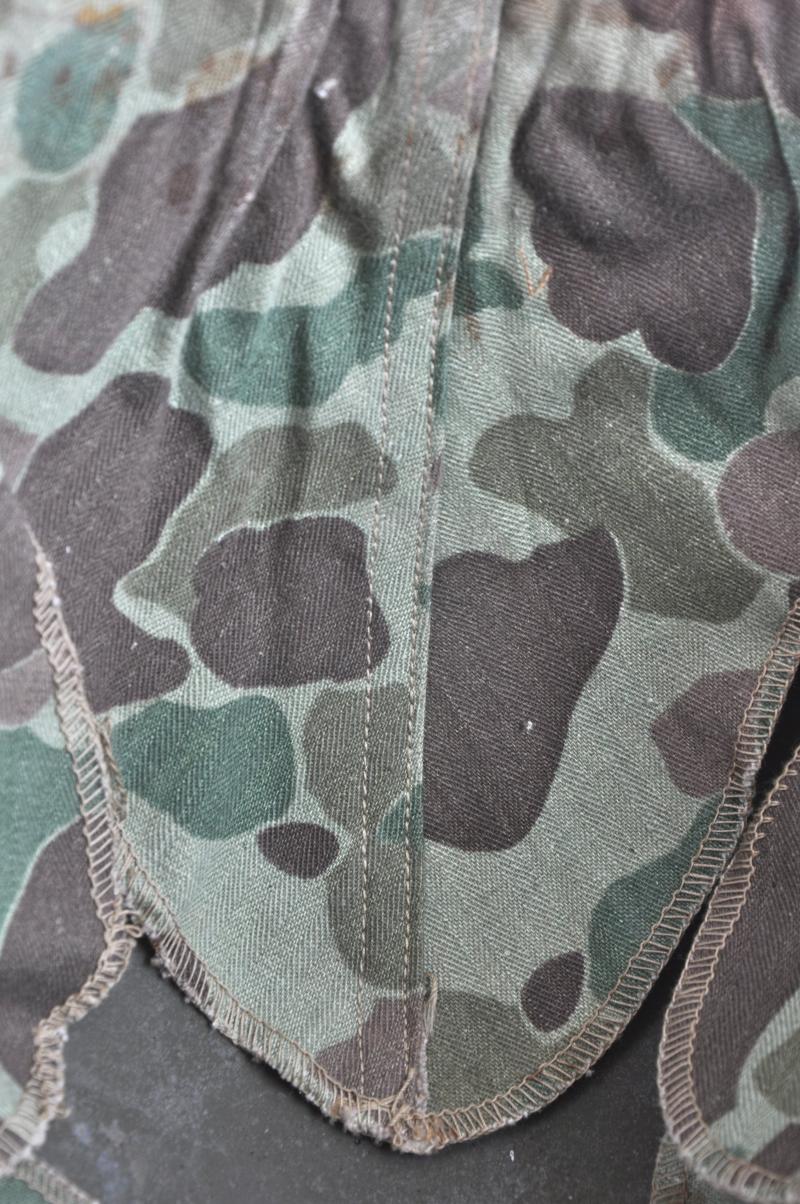 WW2 USMC Helmet  With 1st Type Camouflage Cover .