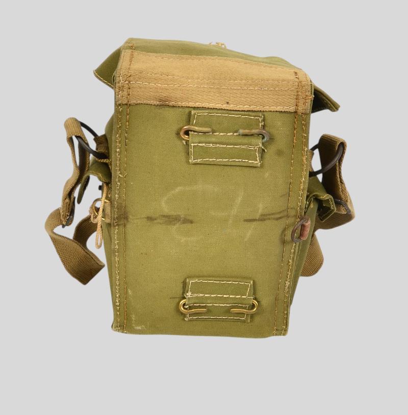 WW2 British Light Assault Gas Mask Set 1943