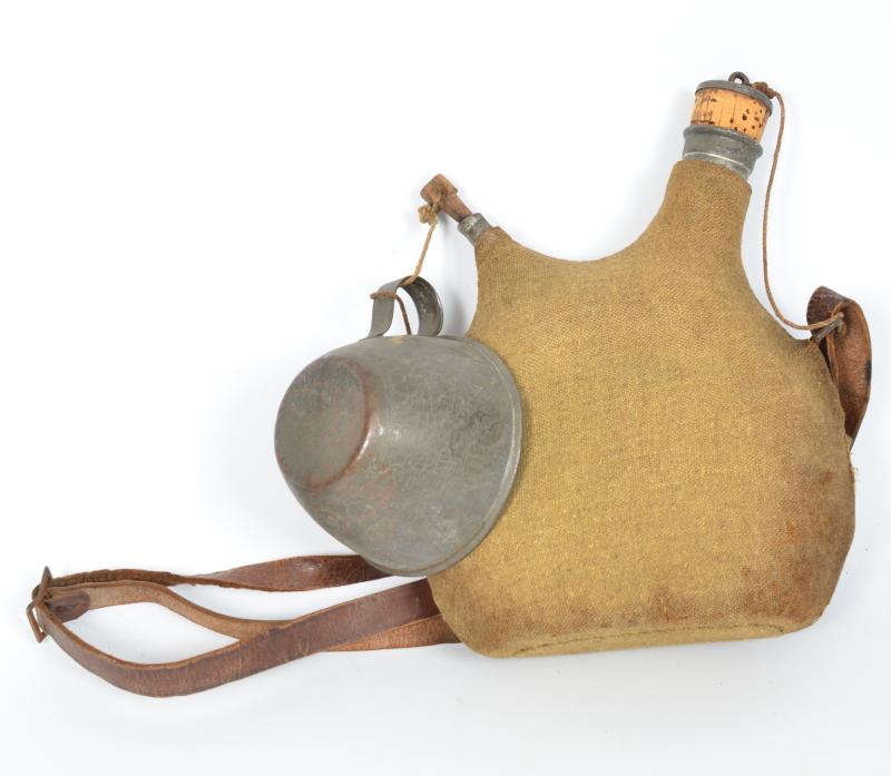 WW1 French 1 Litre  Assault Water Bottle Set in Khaki Mustard cover .
