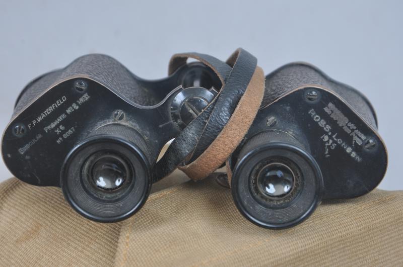 WW2 British Binoculars & Case 1935 - Named