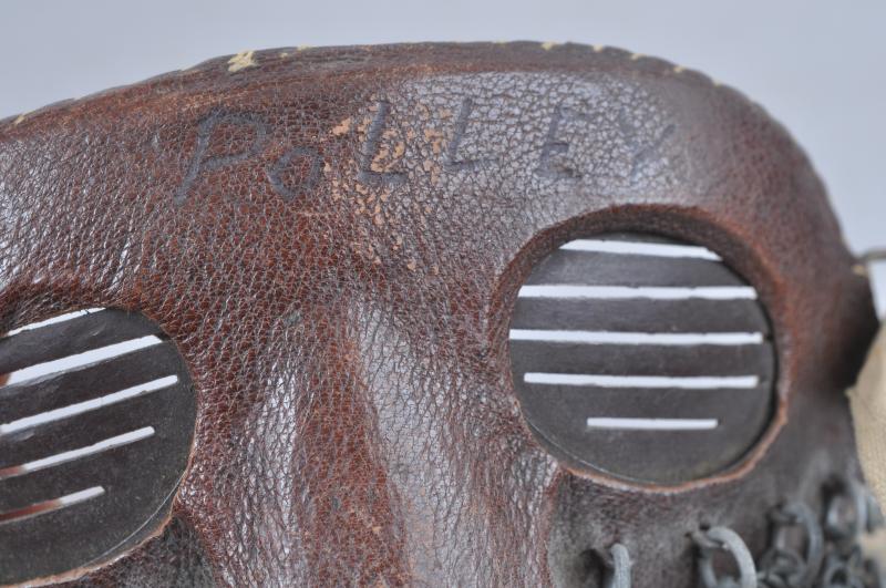 WW1 British Tank ( Splatter ) Mask With Remains Of Fitting Label