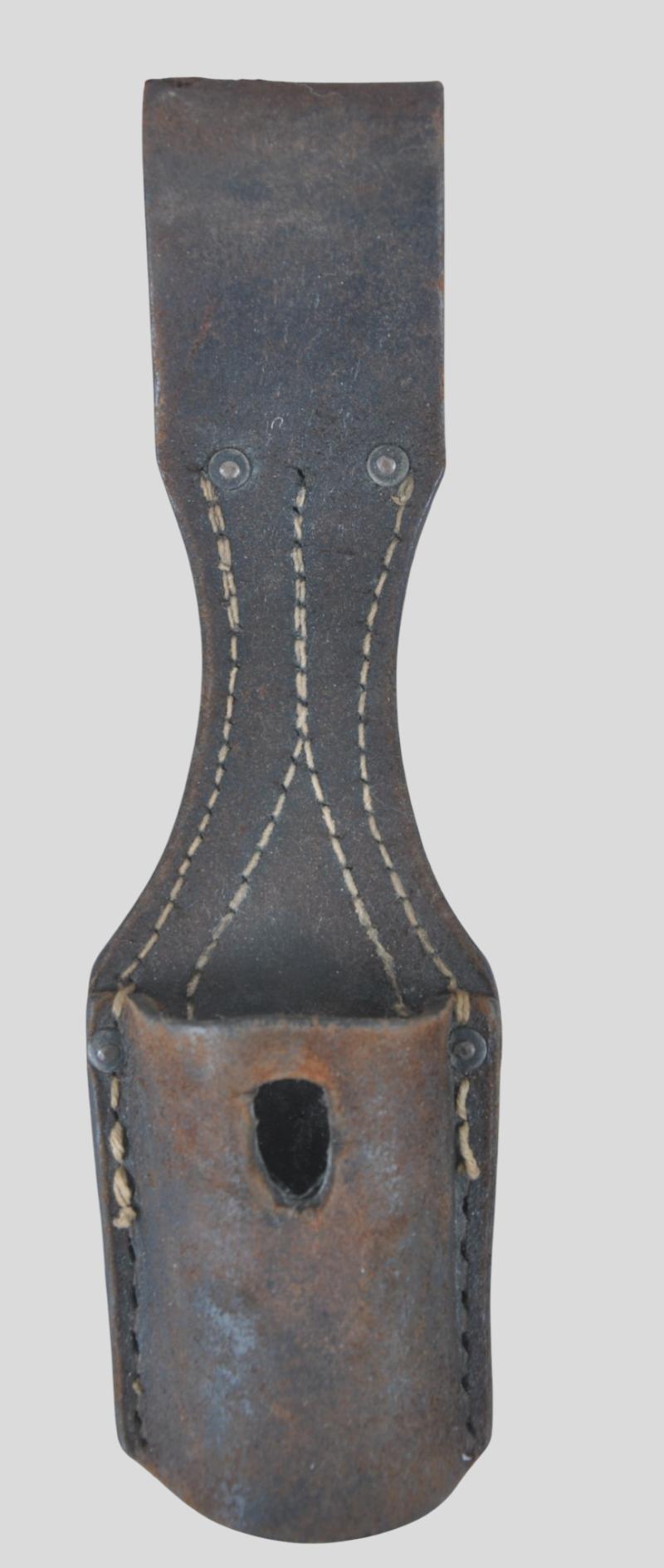 WW1 German Butcher Bayonet Frog 1917