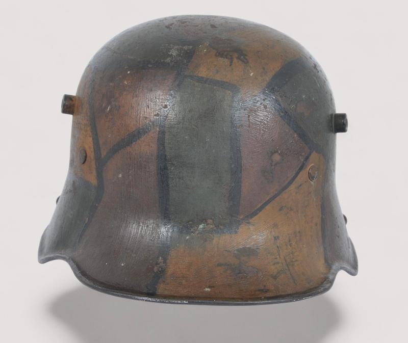 WW1 German M16 Camouflage Helmet