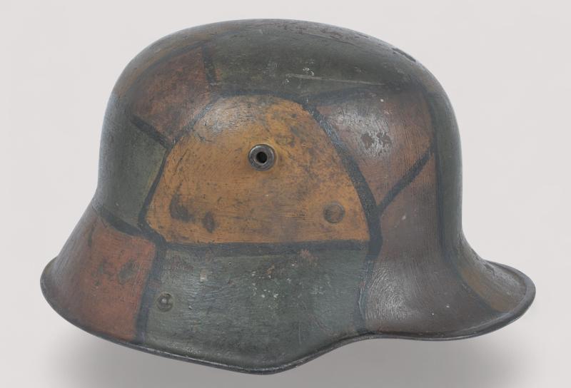 WW1 German M16 Camouflage Helmet