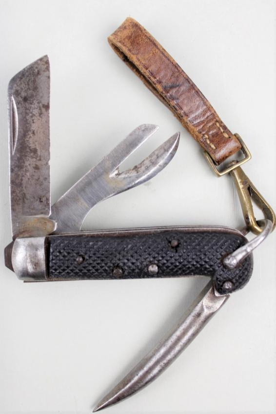 CS Militaria WW2 British Jack Knife & Belt Loop 1944